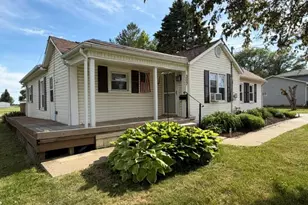 307 Division St, Mendota, IL 61342 - Photo 1