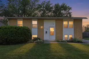 818 Princeton Ave, Matteson, IL 60443 - Photo 1