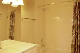 381 Park Ridge Ln, Aurora, IL 60504 - Photo 9