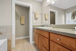 7143 N Mason Ave, Chicago, IL 60646 - Photo 13