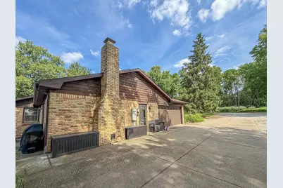 9758 E 1980 North Road, Oakwood, IL 61858 - Photo 39