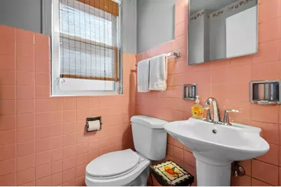 2904 W Fargo Avenue, Chicago, IL 60645 - Photo 11