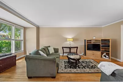 2904 W Fargo Avenue, Chicago, IL 60645 - Photo 3
