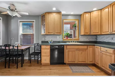 2904 W Fargo Avenue, Chicago, IL 60645 - Photo 7