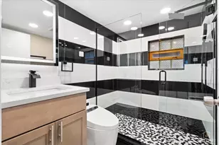 2939 N Hamlin Ave, Chicago, IL 60618 - Photo 31