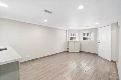 2939 N Hamlin Avenue, Chicago, IL 60618 - Photo 25