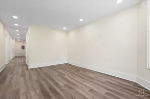 2939 N Hamlin Ave, Chicago, IL 60618 - Photo 13