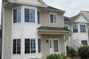 717 Hidden Creek Ln, North Aurora, IL 60542 - Photo 1