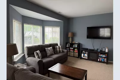 717 Hidden Creek Lane, North Aurora, IL 60542 - Photo 3
