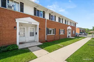1376 Monomoy St, Aurora, IL 60506 - Photo 1