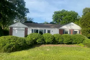 1819 Happ Rd, Northbrook, IL 60062 - Photo 1