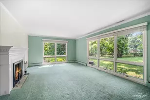 6N373 Oakwood Dr, Saint Charles, IL 60175 - Photo 3