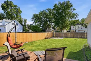 326 Logan Ave, Dixon, IL 61021 - Photo 7