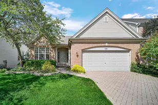 720 Viewpointe Dr, Saint Charles, IL 60174 - Photo 1