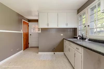 3312 S 58th Court, Cicero, IL 60804 - Photo 11