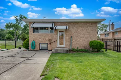 9020 Nashville Avenue, Oak Lawn, IL 60453 - Photo 7