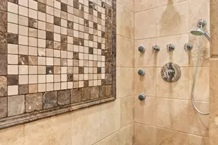 1131 W Addison St, Chicago, IL 60613 - Photo 21