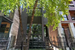1131 W Addison St, Chicago, IL 60613 - Photo 1