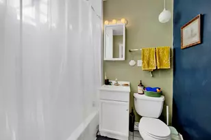2545 W North Ave, Chicago, IL 60647 - Photo 13