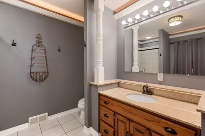 323 N Pleasant Road, Lake Zurich, IL 60047 - Photo 19