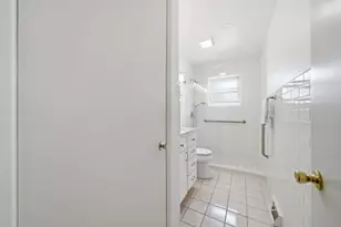 498 Gilbert Dr, Wood Dale, IL 60191 - Photo 9