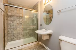 3238 N Kilbourn Ave, Chicago, IL 60641 - Photo 9