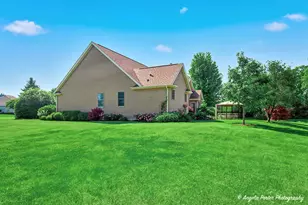 6712 Burning Tree Cir, McHenry, IL 60050 - Photo 53