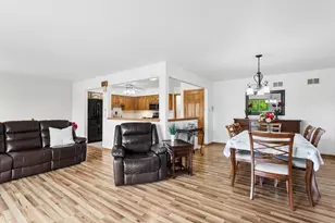 10629 Lynn Dr, Orland Park, IL 60467 - Photo 5