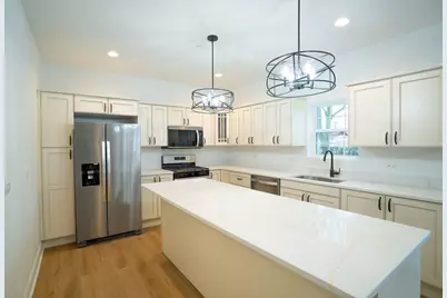 1401 174 Street, East Hazel Crest, IL 60429 - Photo 5