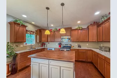 3907 Boulder Ridge Drive, Champaign, IL 61822 - Photo 9