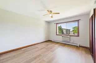 2222 S Goebbert Rd, Arlington Heights, IL 60005 - Photo 17