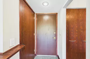 2222 S Goebbert Rd, Arlington Heights, IL 60005 - Photo 27