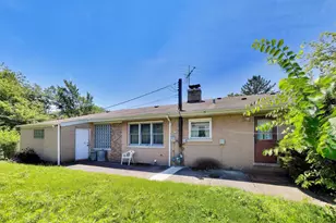 3360 W Arthur Ave, Lincolnwood, IL 60712 - Photo 25