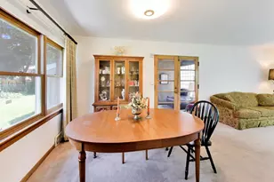 3360 W Arthur Ave, Lincolnwood, IL 60712 - Photo 5