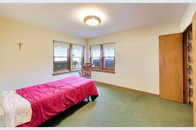 3360 W Arthur Avenue, Lincolnwood, IL 60712 - Photo 17