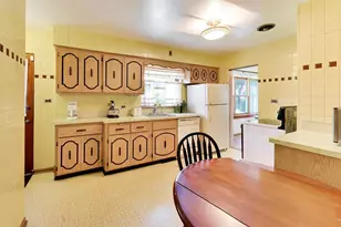 3360 W Arthur Ave, Lincolnwood, IL 60712 - Photo 7
