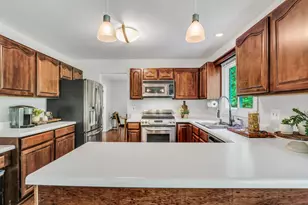 827 Hartford Dr, Gurnee, IL 60031 - Photo 13