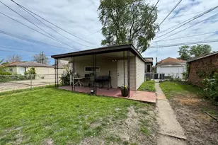 8431 S Dante Ave, Chicago, IL 60619 - Photo 11
