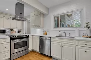 1755 Monticello Rd, Hoffman Estates, IL 60169 - Photo 5