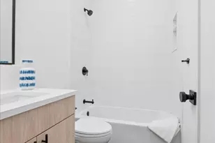 2049 N Kedzie Ave, Chicago, IL 60647 - Photo 7