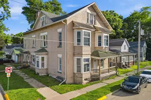 305 Monroe Ave, Dixon, IL 61021 - Photo 1