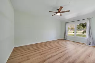 2158 Pleasure View Rd, Aurora, IL 60506 - Photo 15