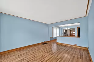 7317 W Myrtle Ave, Chicago, IL 60631 - Photo 3