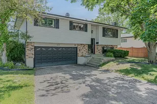 409 Marion St, Roselle, IL 60172 - Photo 1