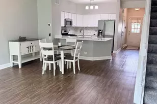 261 Arboretum Dr, Lombard, IL 60148 - Photo 9