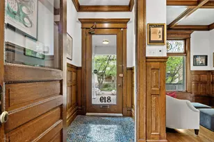819 W Junior Terrace, Chicago, IL 60613 - Photo 5