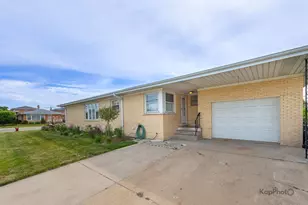 8500 W Carmen Ave, Chicago, IL 60656 - Photo 29