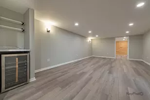 8500 W Carmen Ave, Chicago, IL 60656 - Photo 21