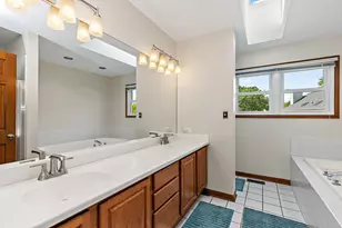 2433 Smalley Ct, West Dundee, IL 60118 - Photo 15