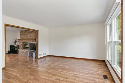 2433 Smalley Court, West Dundee, IL 60118 - Photo 11